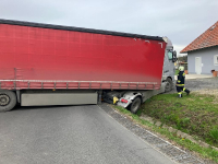 2023-03-30 LKW Bergung Welten_1